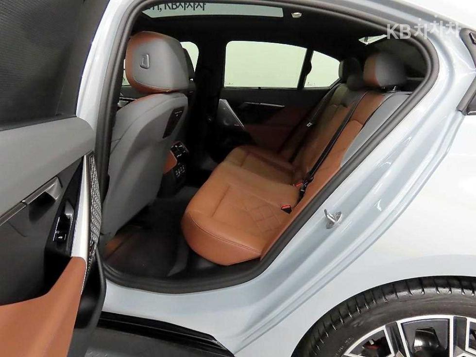 BMW 5er — miniaturë 6