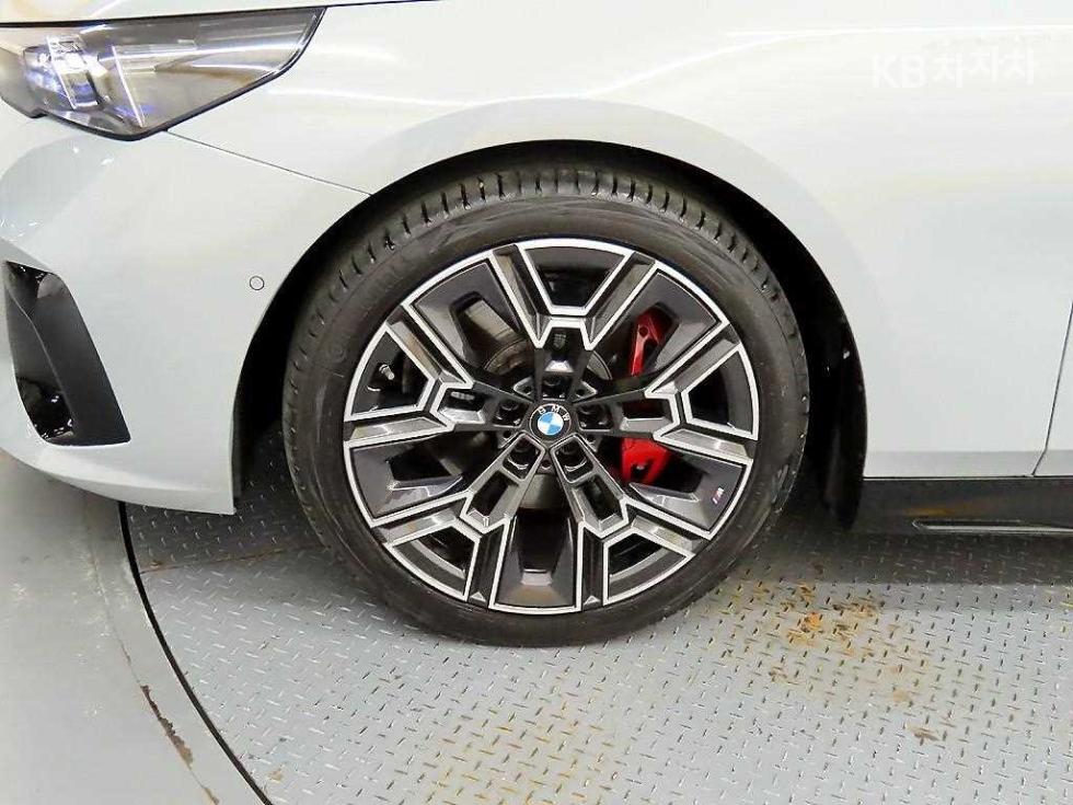 BMW 5er — miniaturë 20