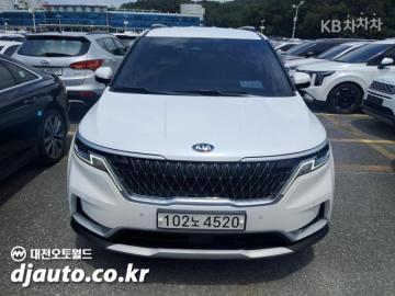 Kia Carnival 9-Seater Prestige — foto 1