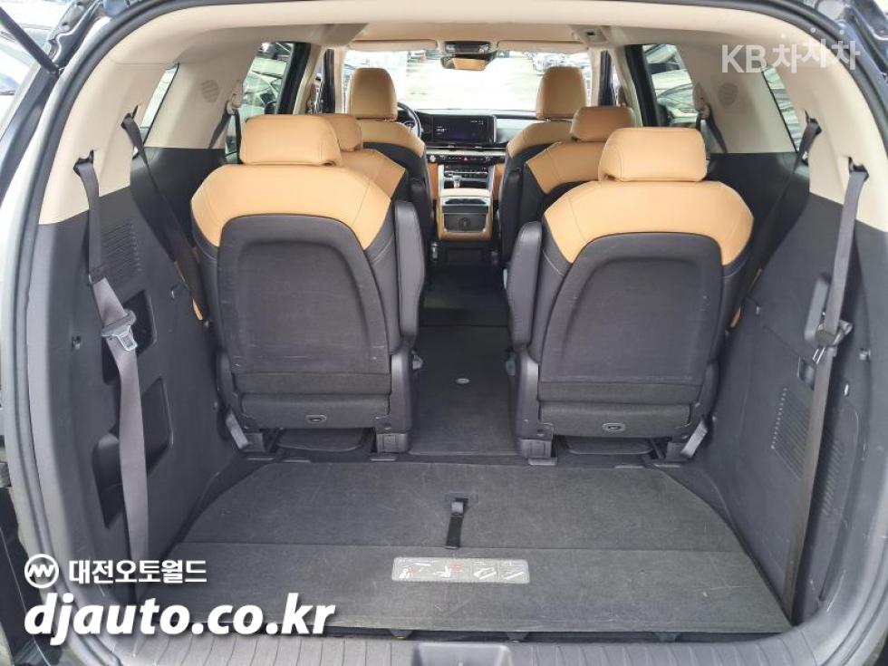 Kia Carnival — miniaturë 14