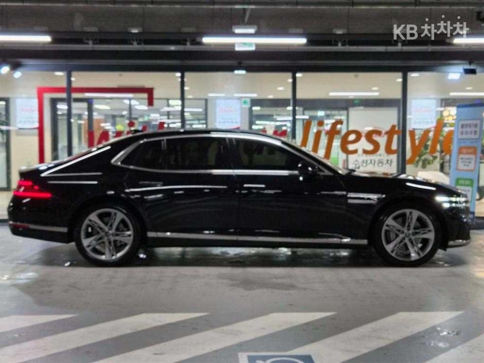2023 Genesis G90(RS4) photo