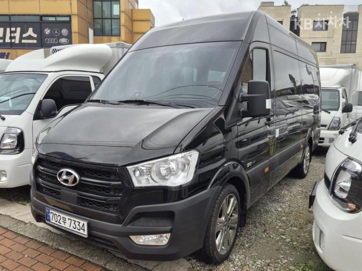 Hyundai Solati 2.5 디젤 15인승 디럭스 — foto 1