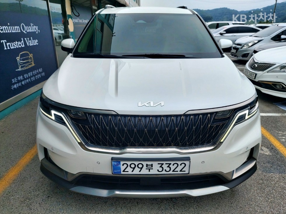Kia Carnival — miniaturë 3