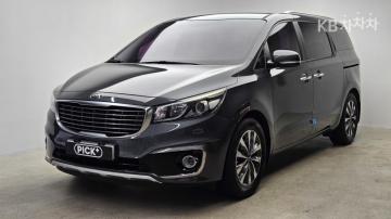 Kia Carnival 9  seats 2.2  diesel  luxury — foto 1