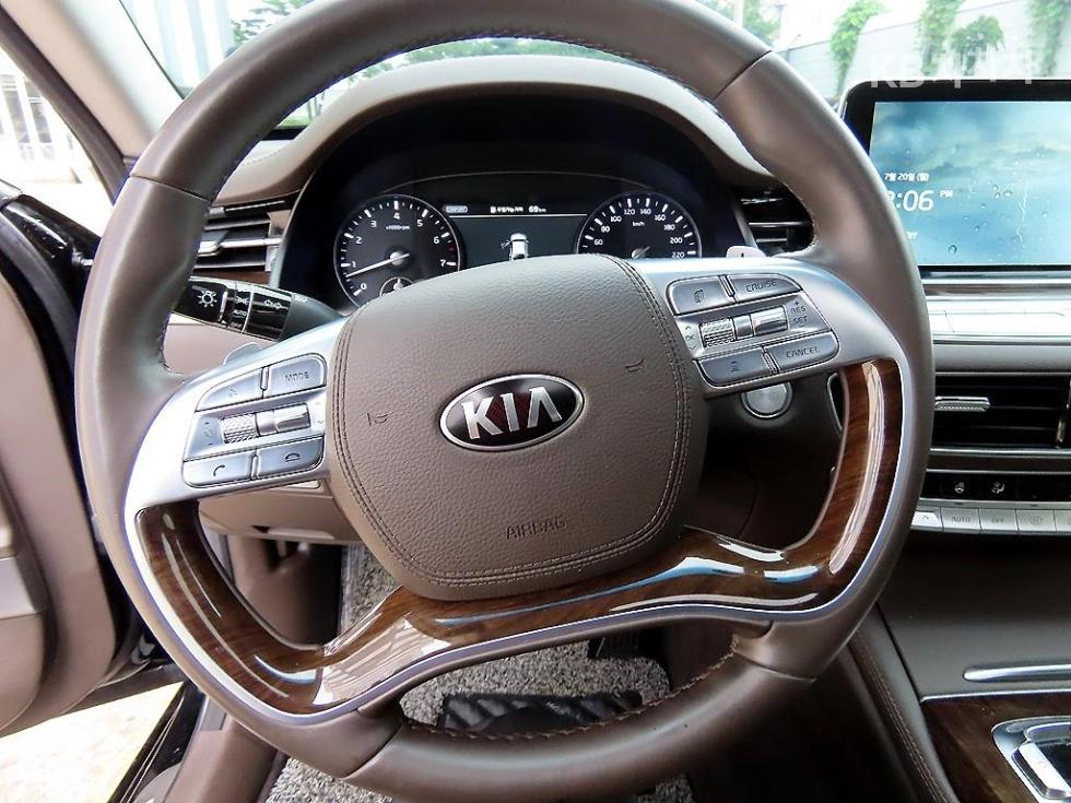 Kia K9 — miniaturë 8