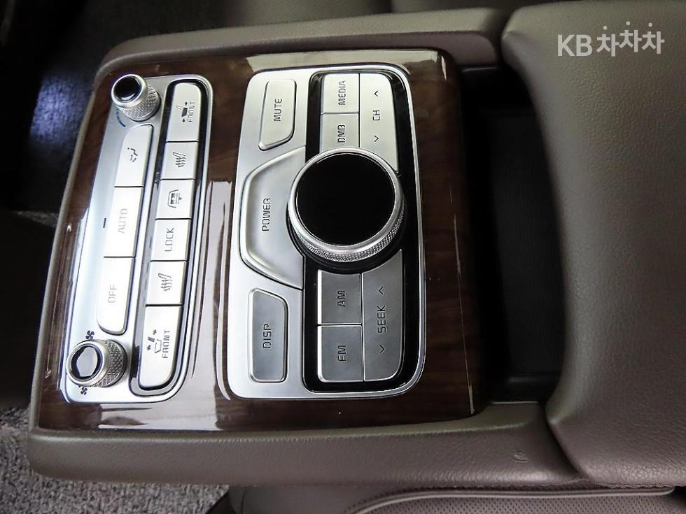 Kia K9 — miniaturë 15