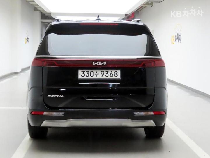 Kia Carnival — miniaturë 3