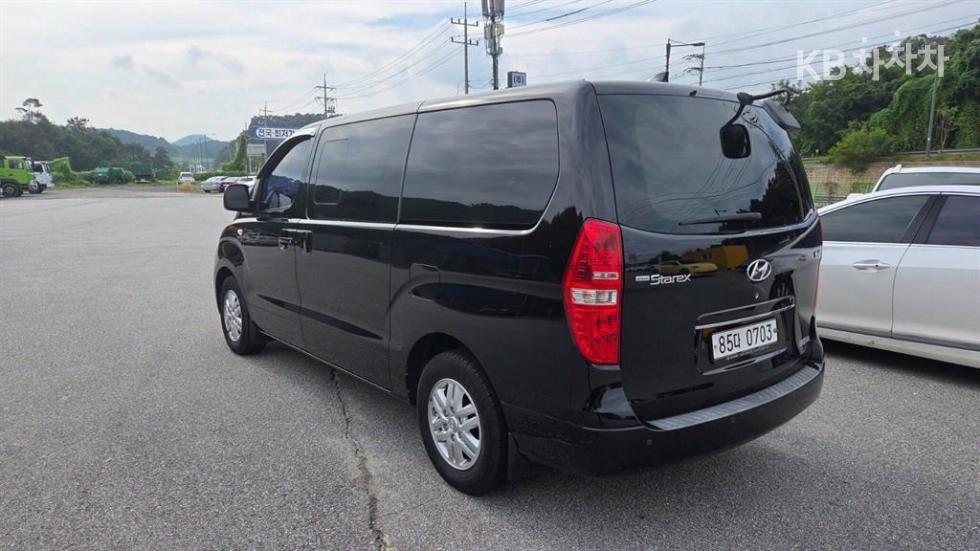 Hyundai Starex — miniaturë 4