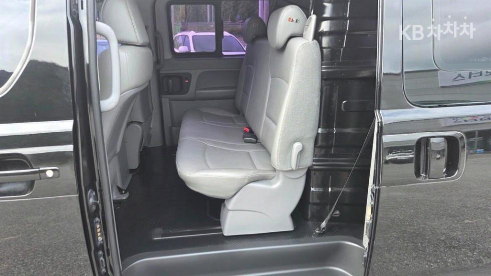 Hyundai Starex — miniaturë 7