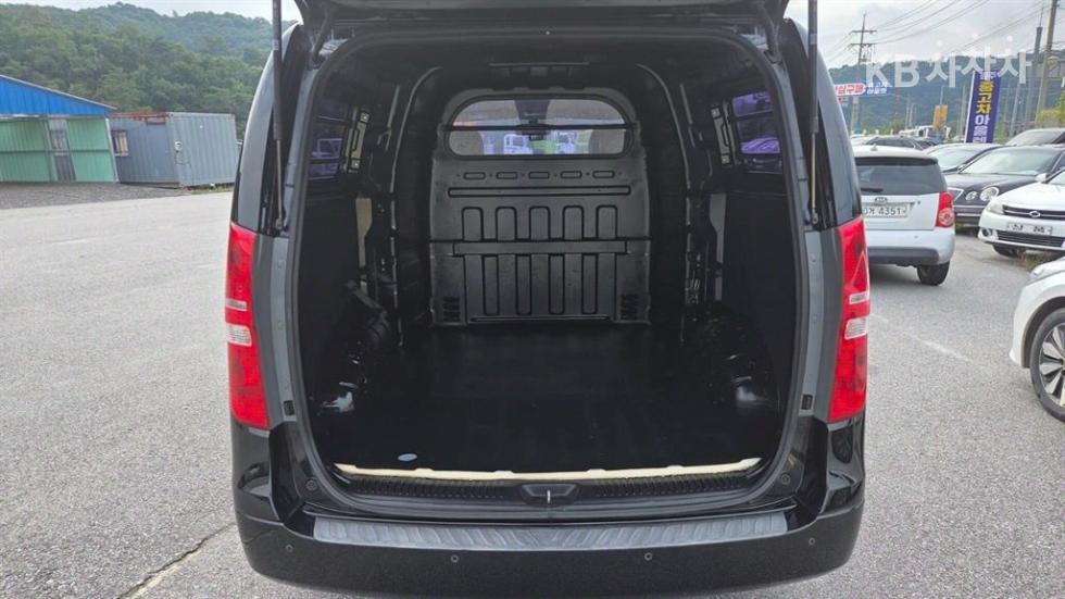 Hyundai Starex — miniaturë 11