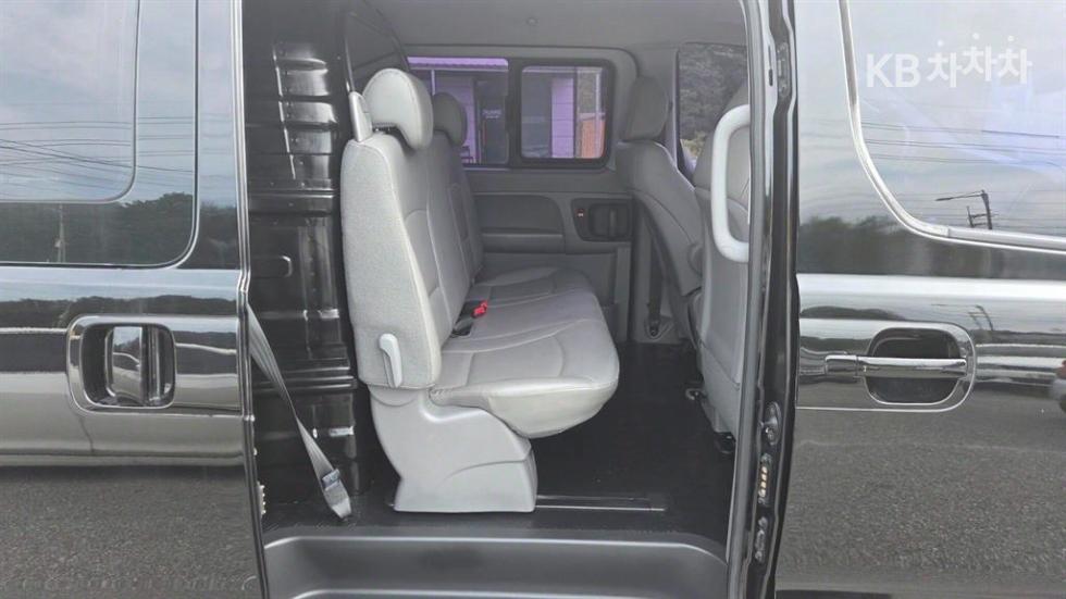 Hyundai Starex — miniaturë 12