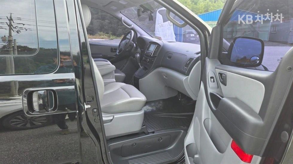 Hyundai Starex — miniaturë 13