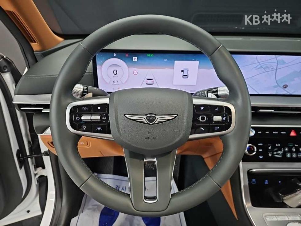 2024 Genesis GV80 photo