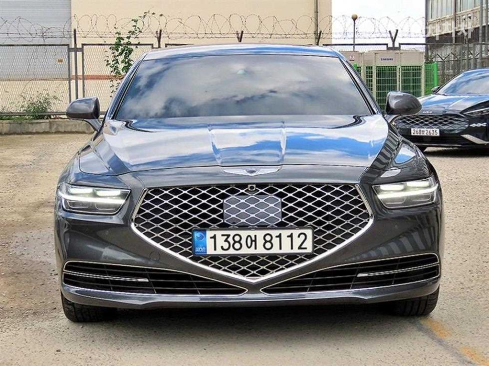 جينيسيس G90