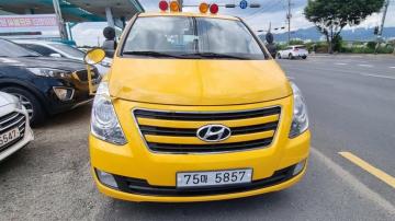 Hyundai Starex 12인승 왜건 CVX — foto 1
