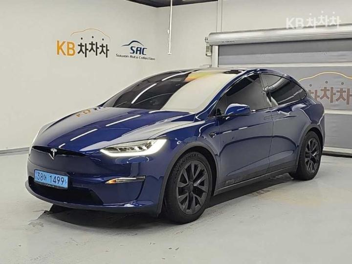 Tesla Model X AWD — foto 1