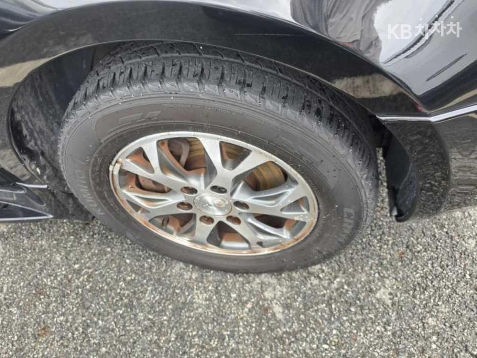 Kia Carnival — miniaturë 16