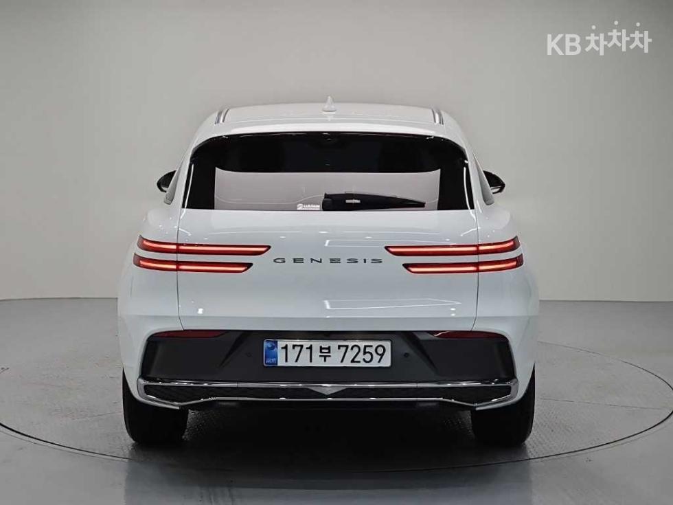 2026 Genesis GV70 photo