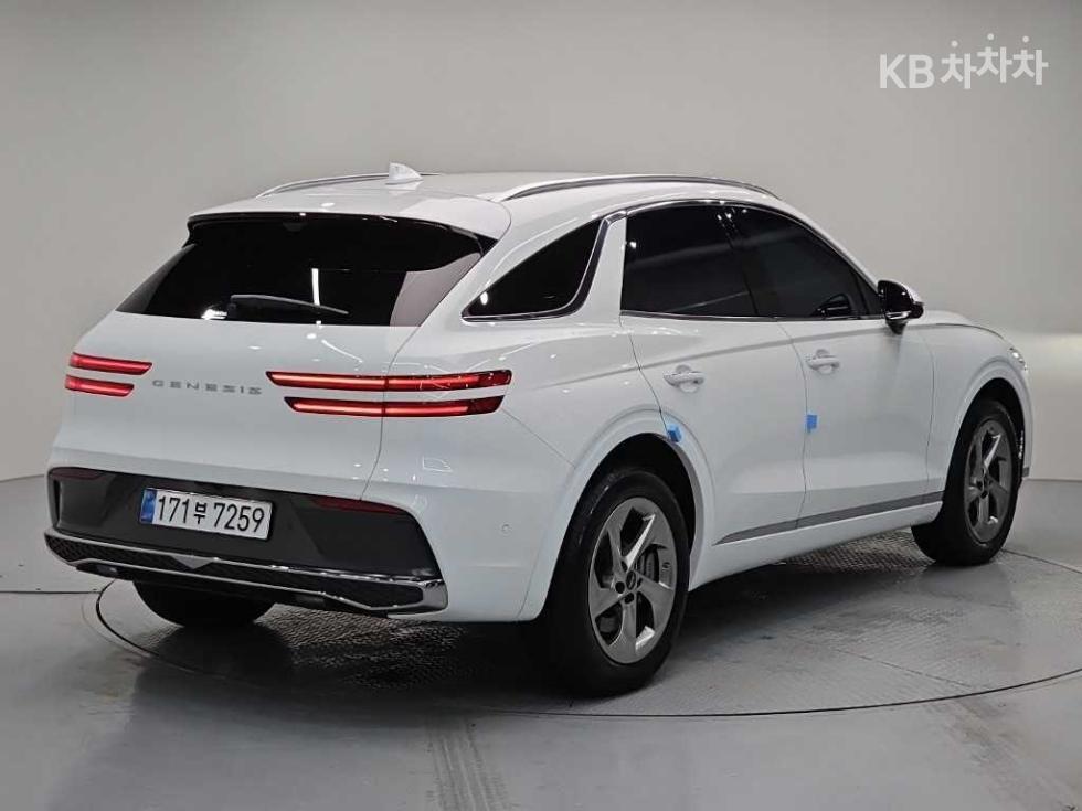 2026 Genesis GV70 photo