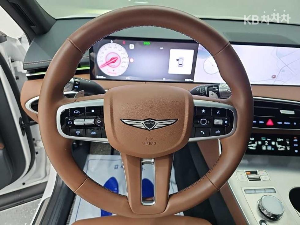 2026 Genesis GV70 photo