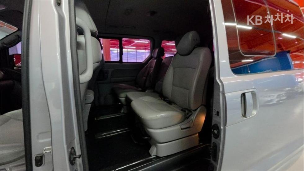 Hyundai Starex — miniaturë 6