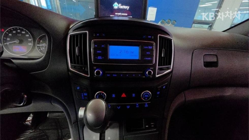 Hyundai Starex — miniaturë 8