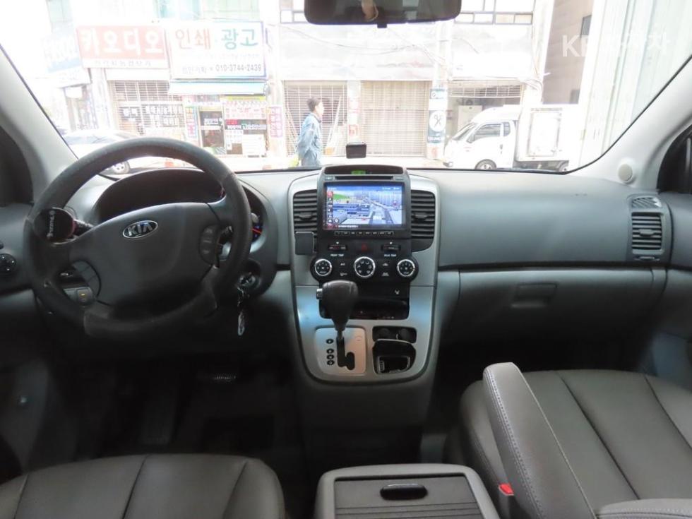 Kia Carnival — miniaturë 7
