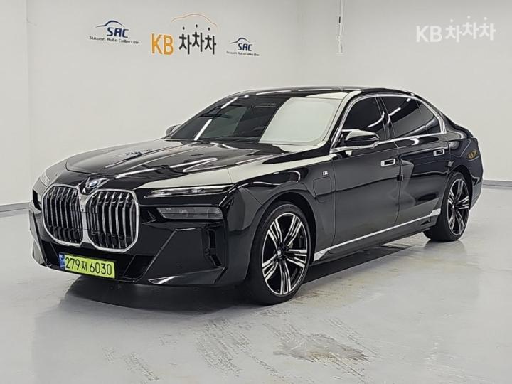 BMW 7er 750e xDrive M Sport — foto 1