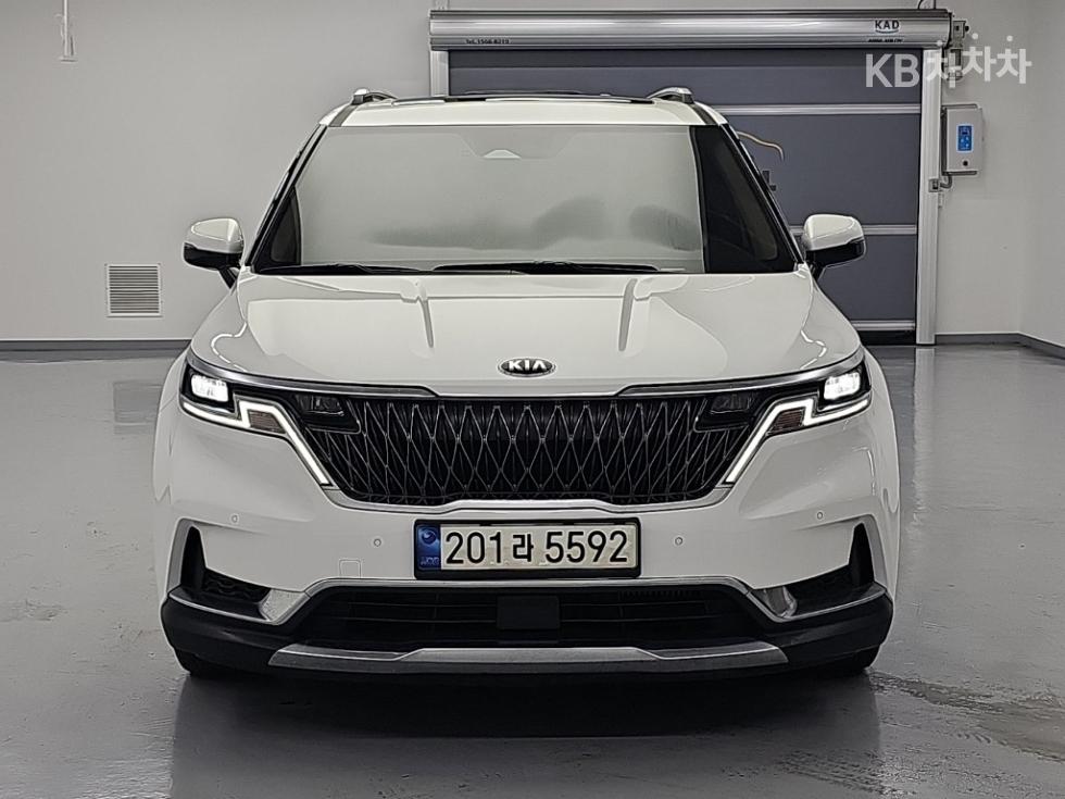 Kia Carnival — miniaturë 2