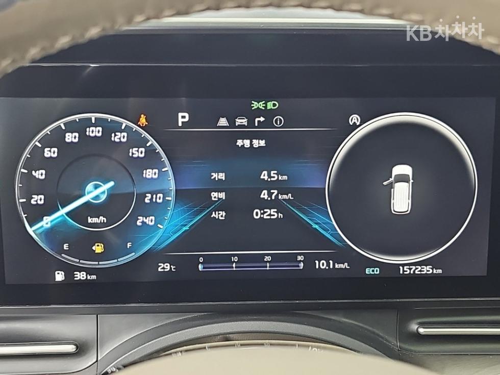 Kia Carnival — miniaturë 6