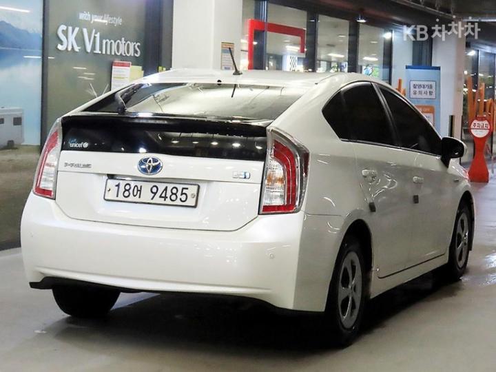 Toyota Prius — miniaturë 4
