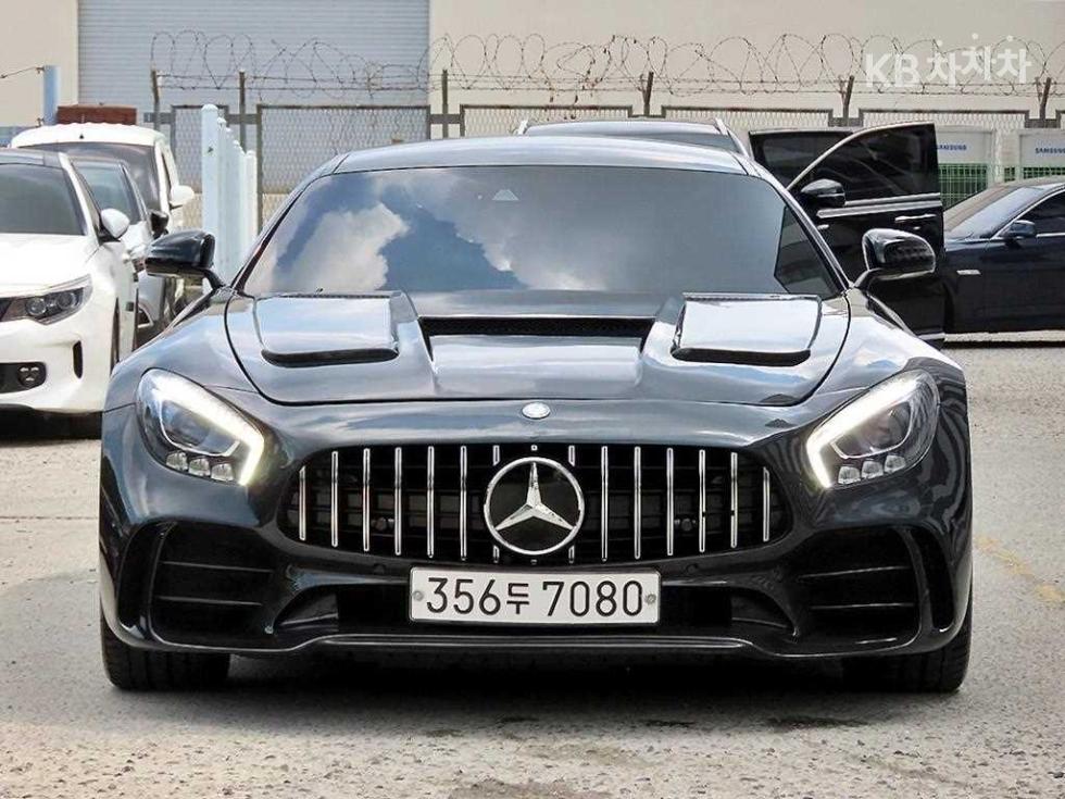 Mercedes-Benz AMG GT