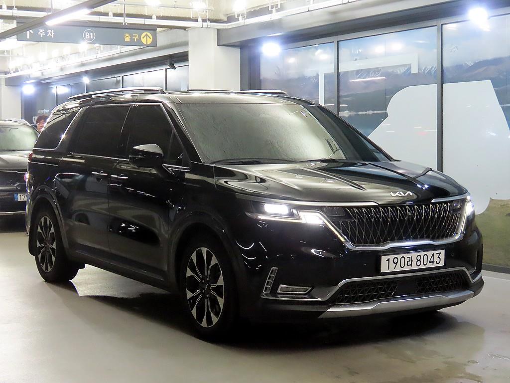 2022 KIA carnival D2.2 9-seater signature
