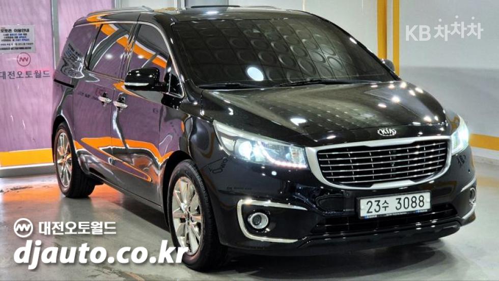 Kia Carnival — miniaturë 2