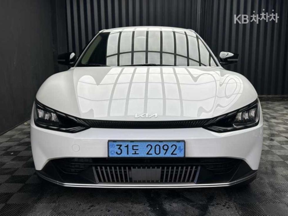 기아 EV6 2021년식 기아 EV6 롱 레인지 2WD 에어