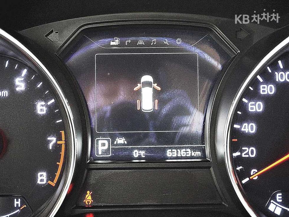 Kia Carnival — miniaturë 12