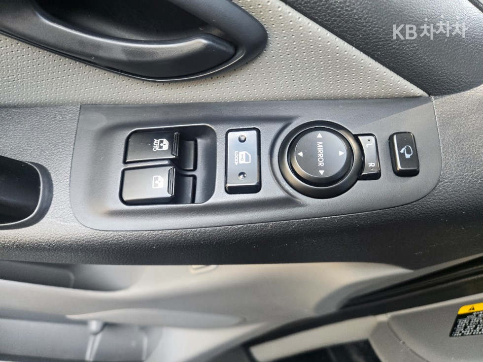 Hyundai Starex — miniaturë 9
