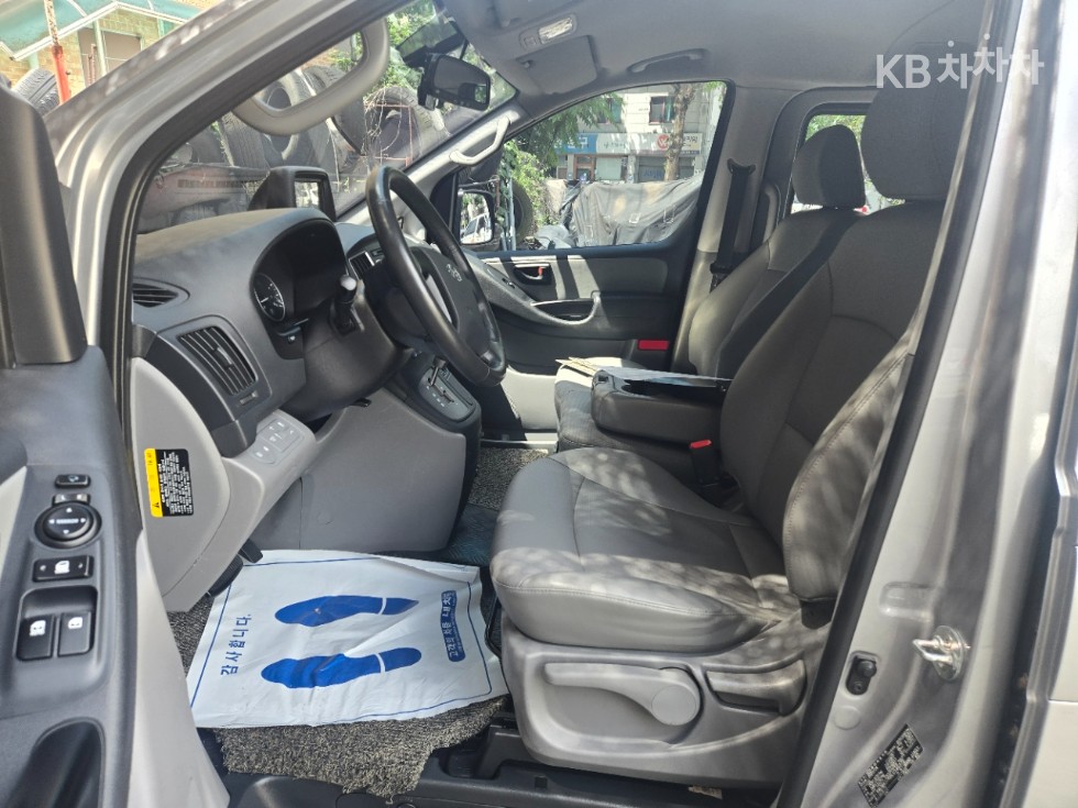 Hyundai Starex — miniaturë 10