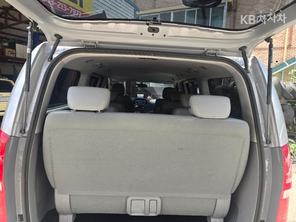 Hyundai Starex — miniaturë 13