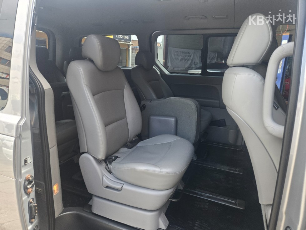 Hyundai Starex — miniaturë 14