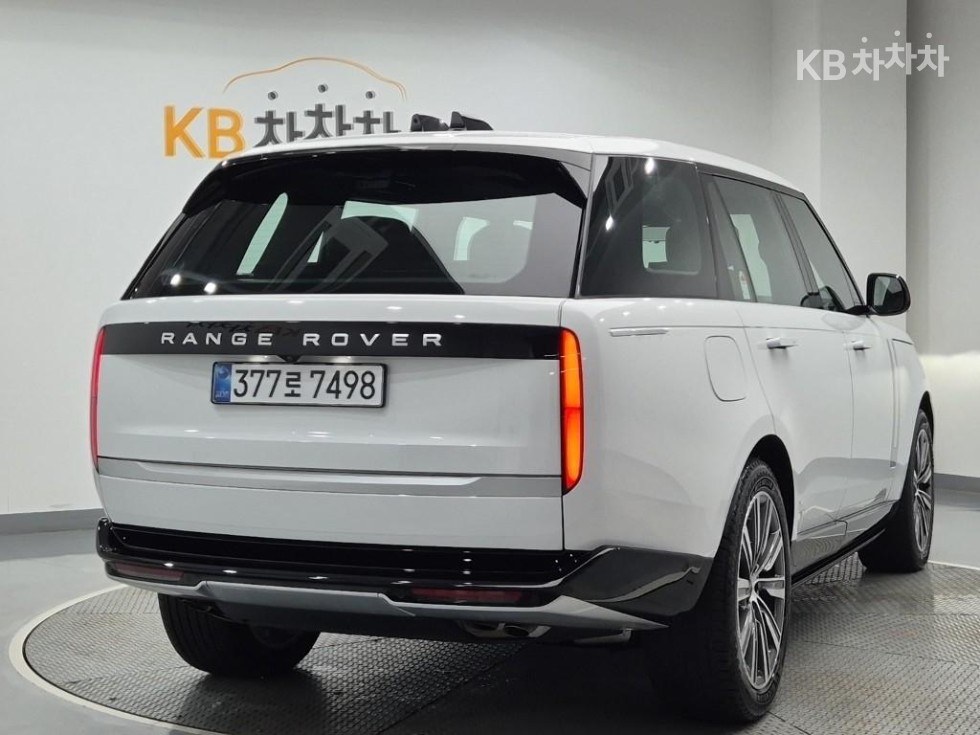 Land Rover Range Rover — miniaturë 3