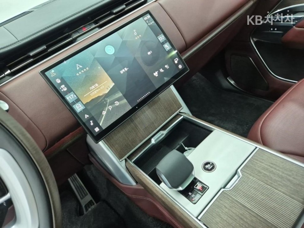 Land Rover Range Rover — miniaturë 10