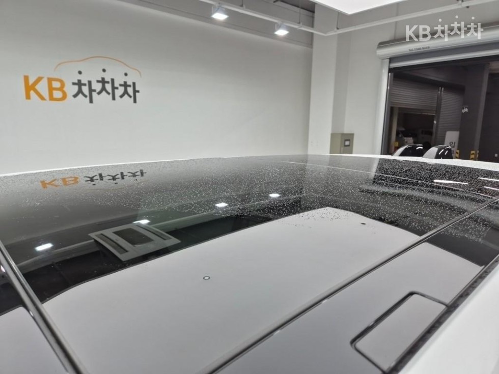 Land Rover Range Rover — miniaturë 13