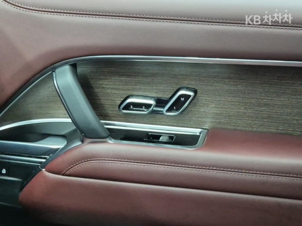 Land Rover Range Rover — miniaturë 18