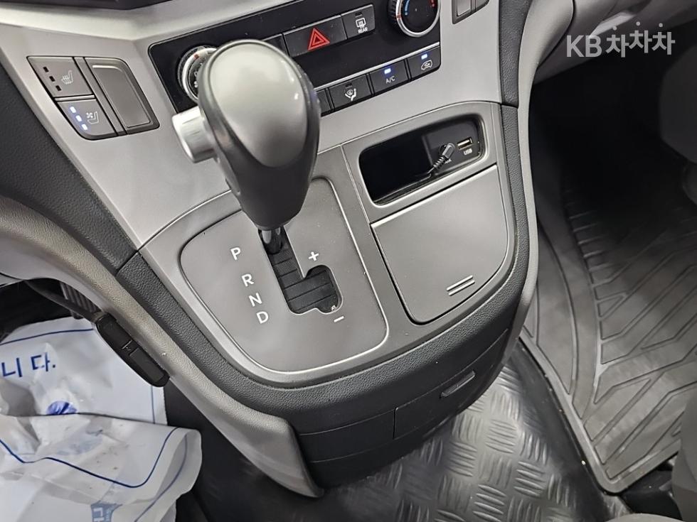 Hyundai Starex — miniaturë 8
