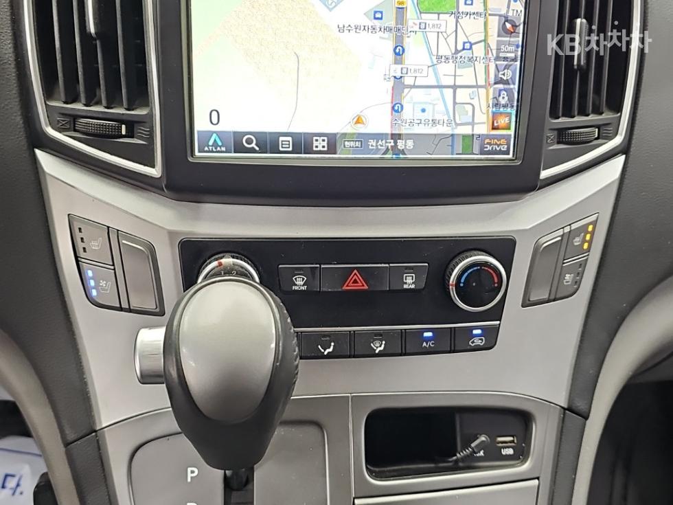 Hyundai Starex — miniaturë 10