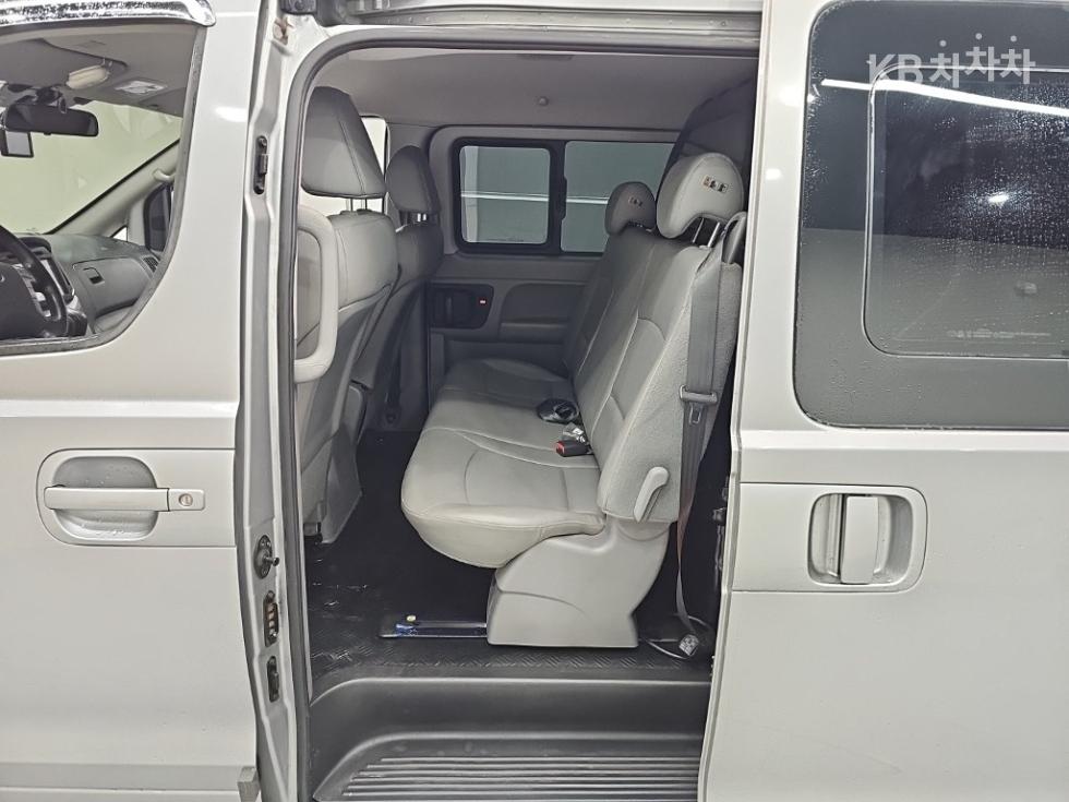 Hyundai Starex — miniaturë 12