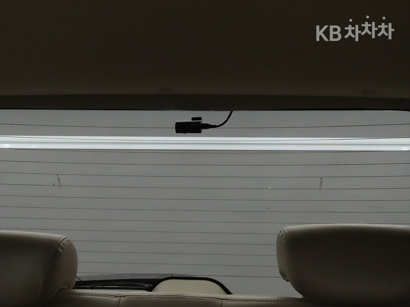 Kia Carnival — miniaturë 16