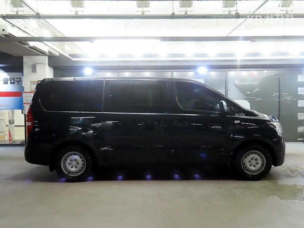 Hyundai Starex — miniaturë 3