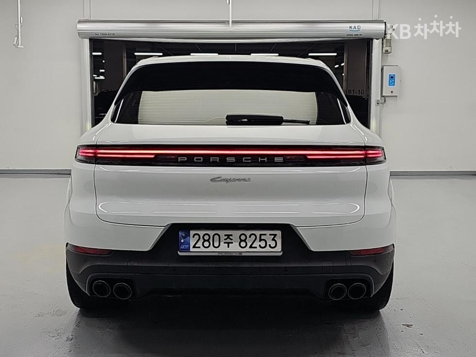 Porsche Cayenne — miniaturë 3